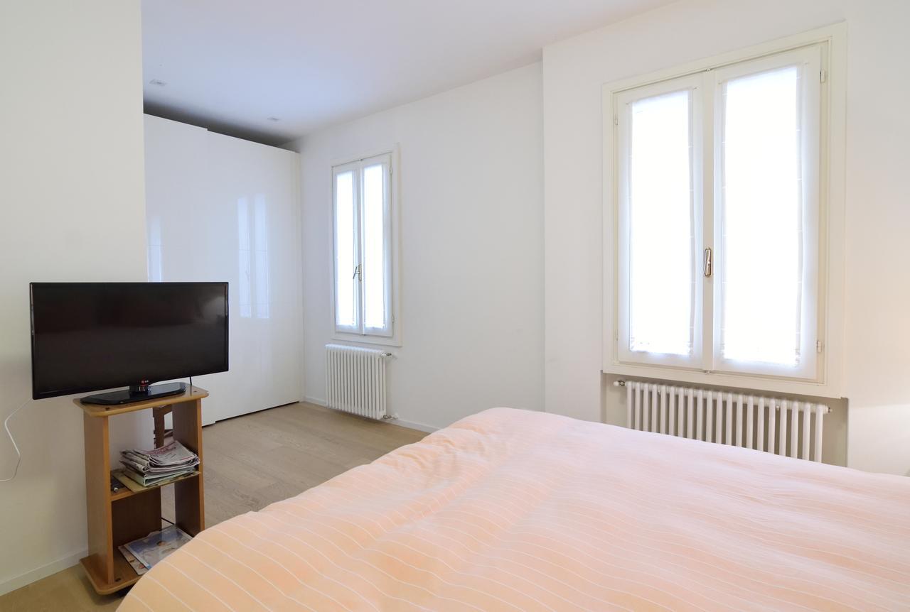 Al Campanile Apartment Venesia Bagian luar foto